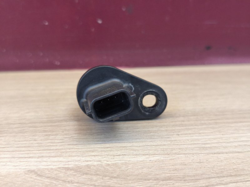 Датчик положения распредвала