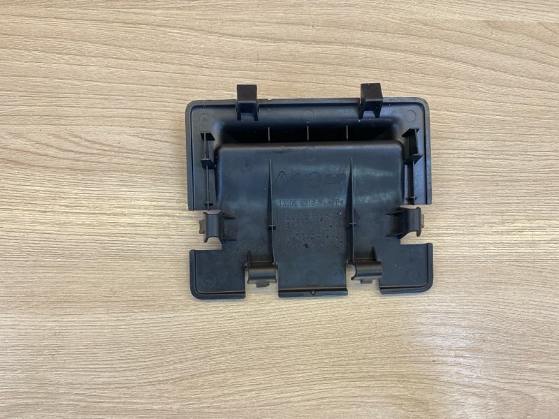 Накладка крышки багажника