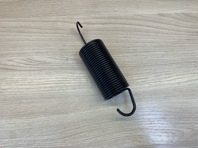 Пружина крышки багажника