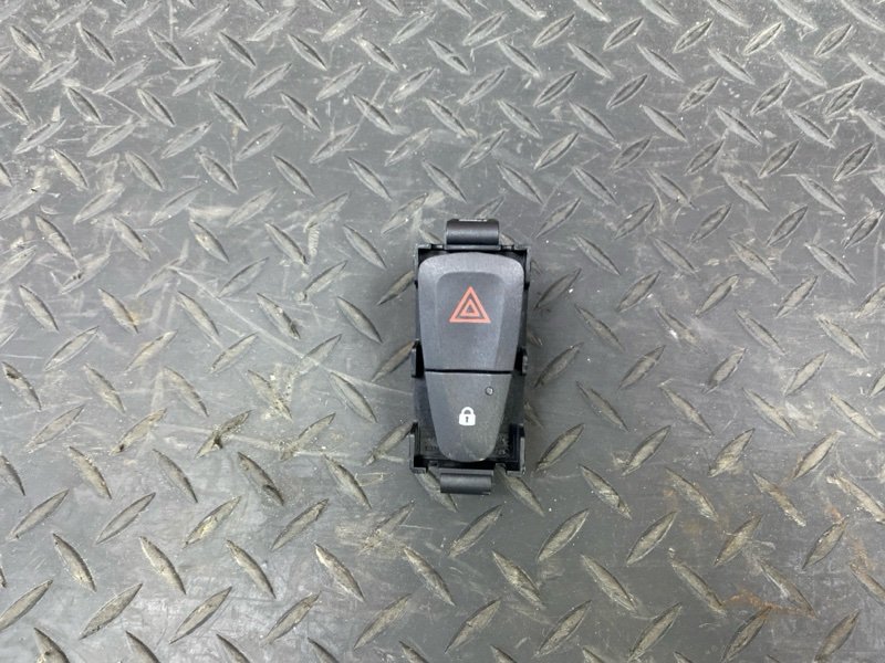 Кнопка аварийной сигнализации