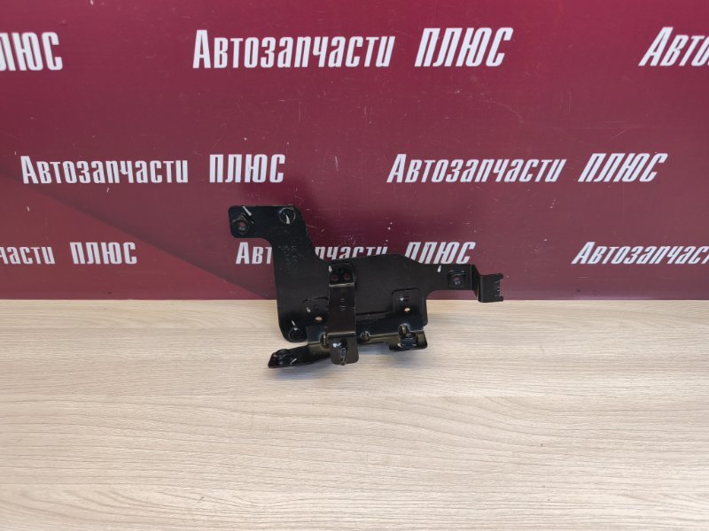 Кронштейн блока управления КПП