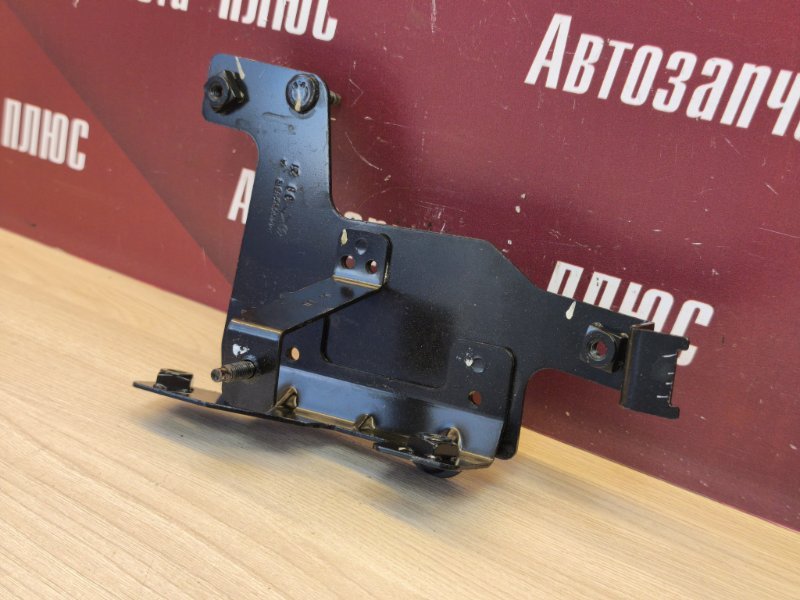 Кронштейн блока управления КПП