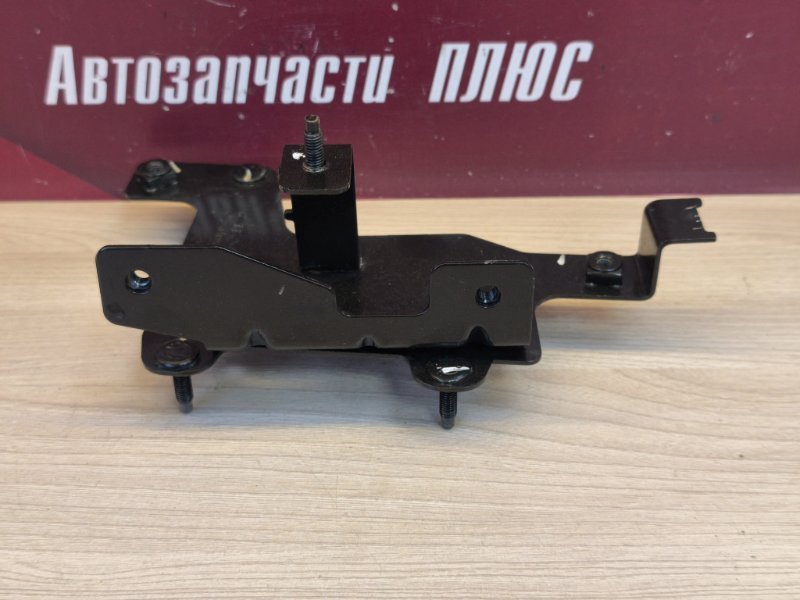 Кронштейн блока управления КПП