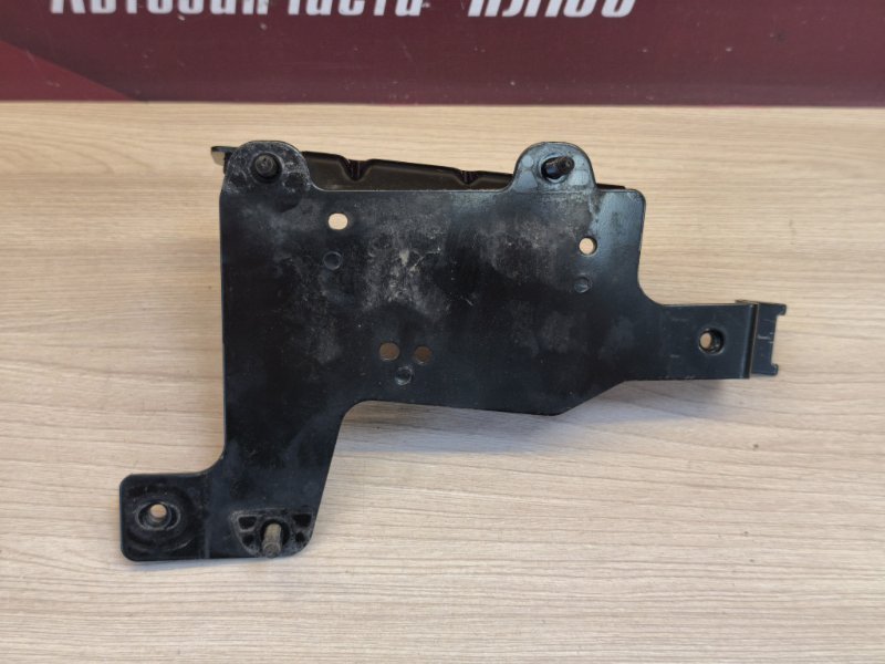 Кронштейн блока управления КПП