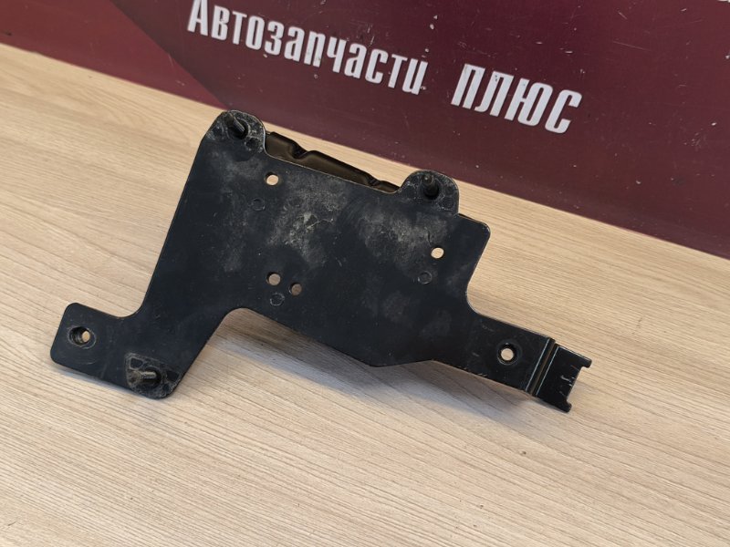 Кронштейн блока управления КПП