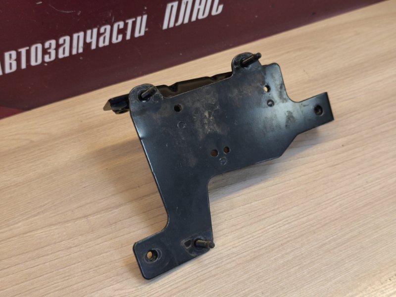 Кронштейн блока управления КПП