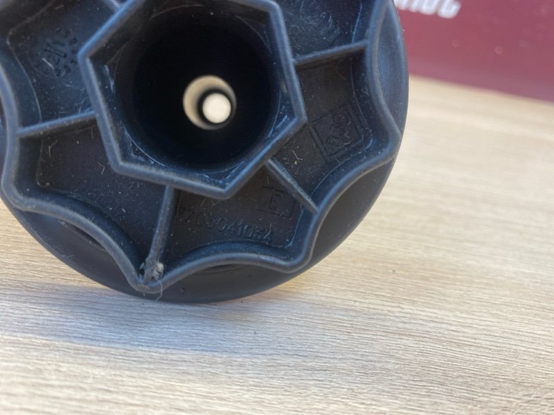 Крепление запасного колеса