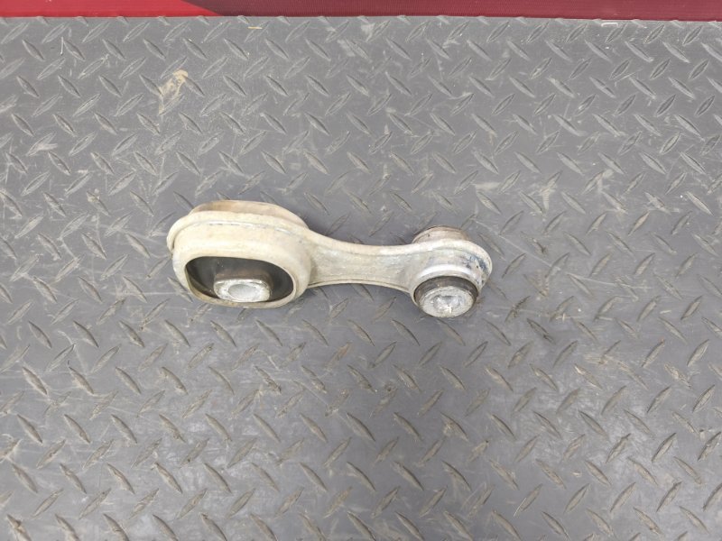 Опора двигателя