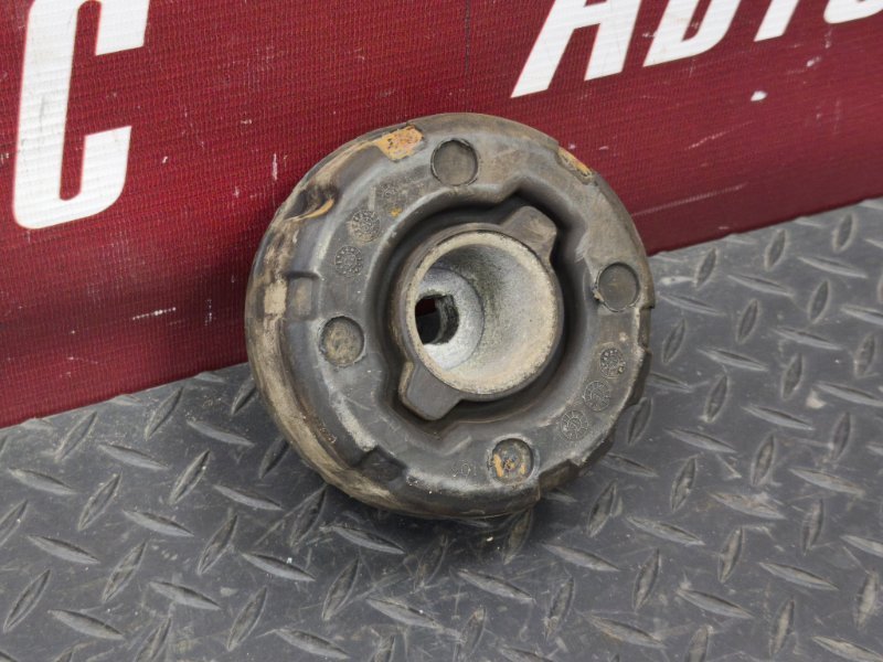 Опора двигателя