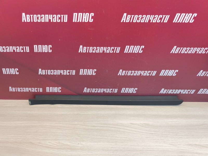 Уплотнитель стекла двери внешний