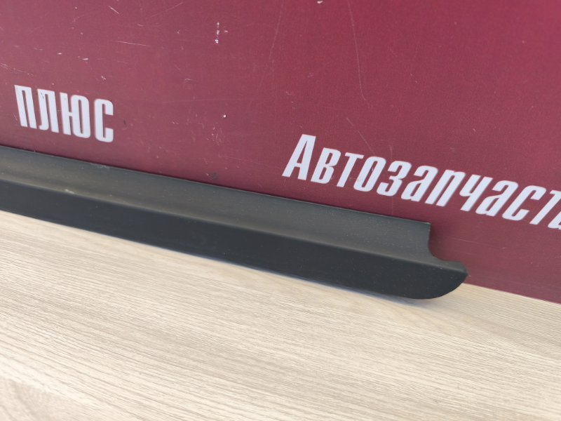 Уплотнитель стекла двери внешний