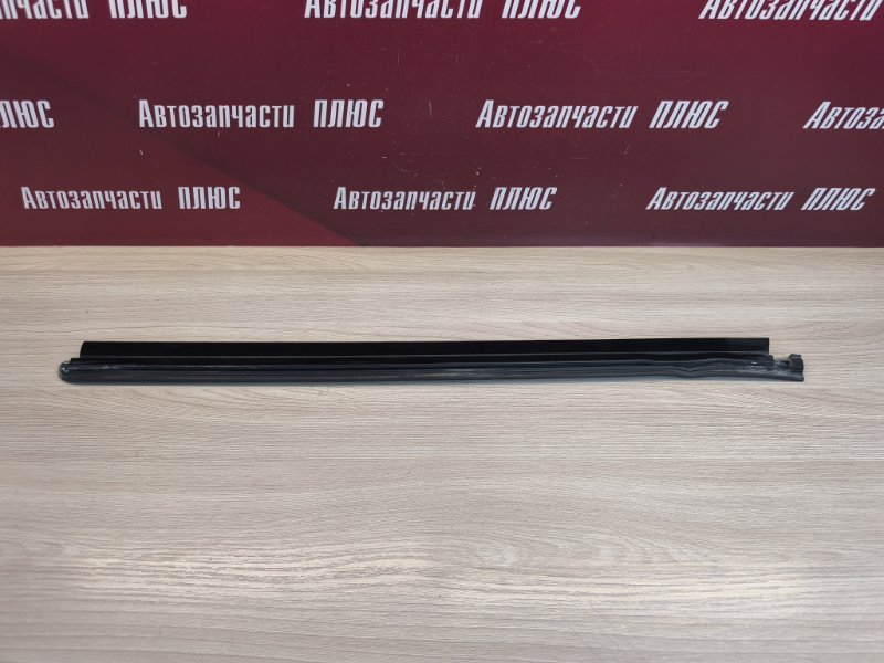 Уплотнитель стекла двери внешний
