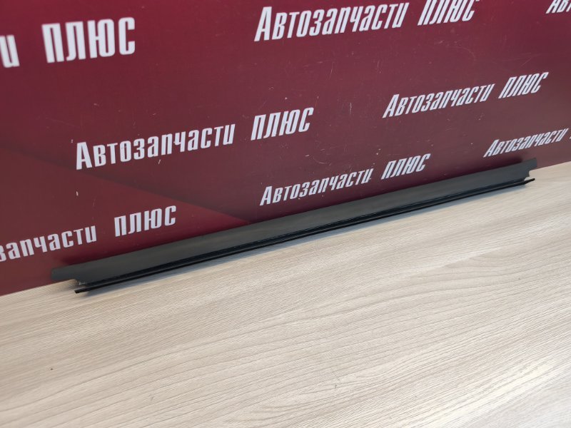 Уплотнитель стекла двери внутренний