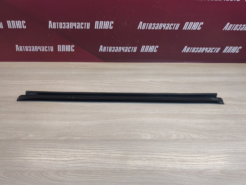 Уплотнитель стекла двери внутренний