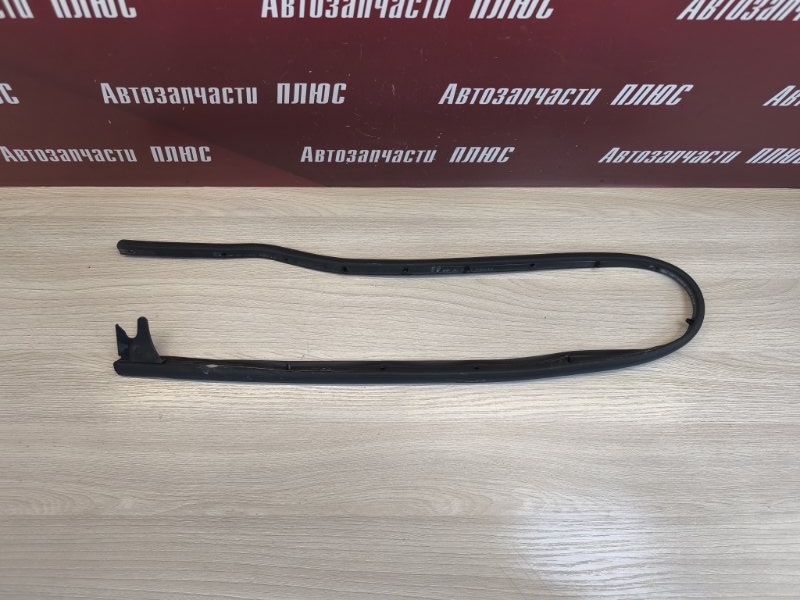 Уплотнитель двери