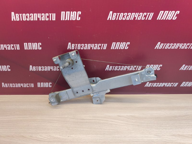 Стеклоподъемник    двери