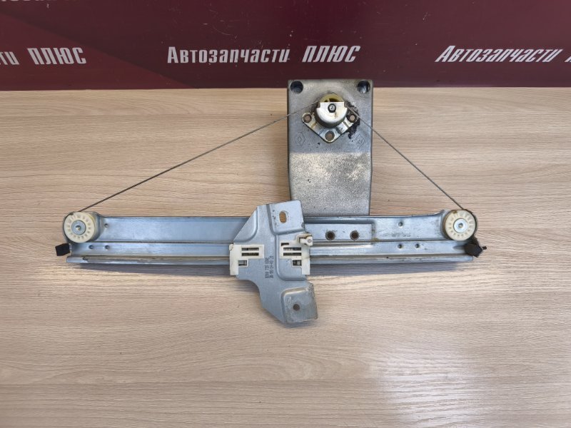 Стеклоподъемник    двери