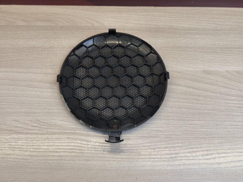 Крышка динамика