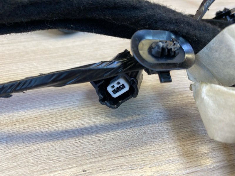 Проводка      двери