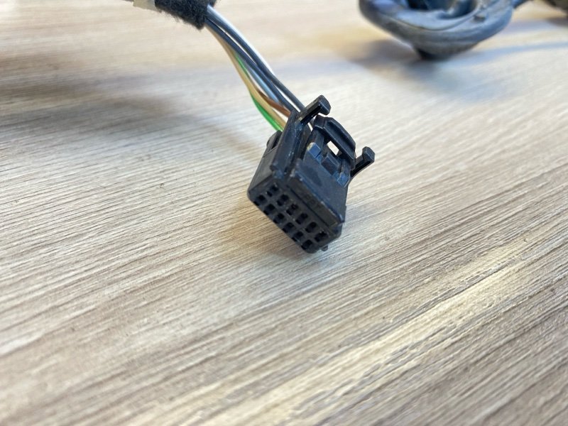 Проводка      двери