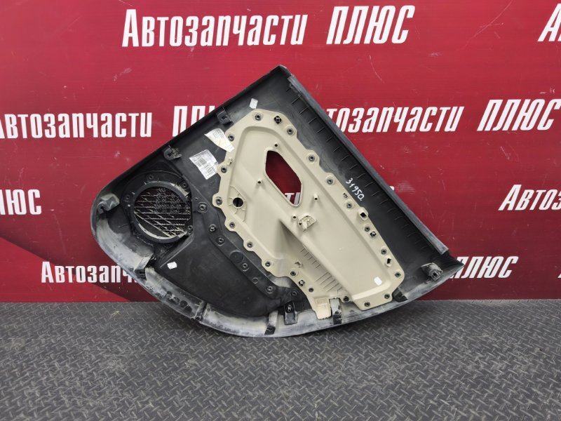 Обшивка боковой двери