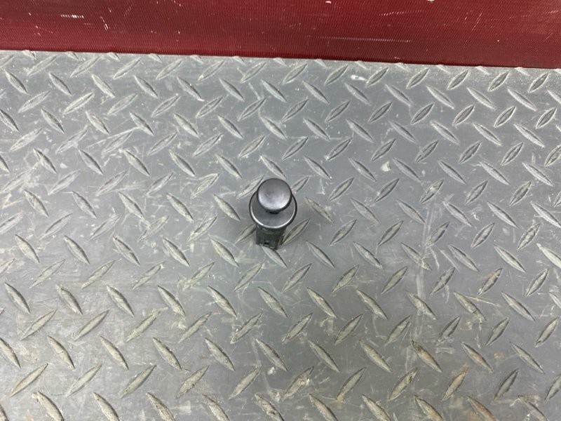 Концевик двери багажника