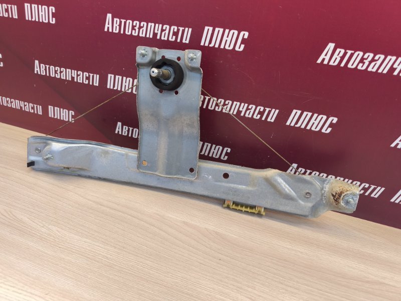 Стеклоподъемник    двери