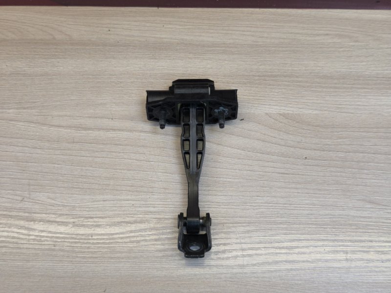 Ограничитель двери