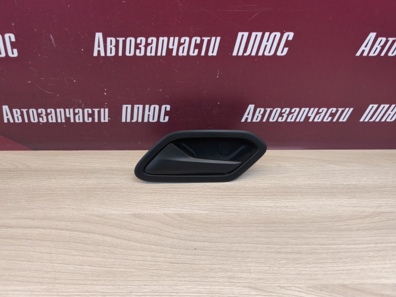 Внутренняя  ручка двери