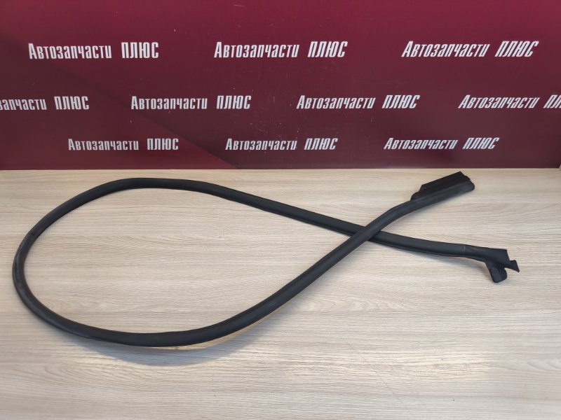 Уплотнитель двери