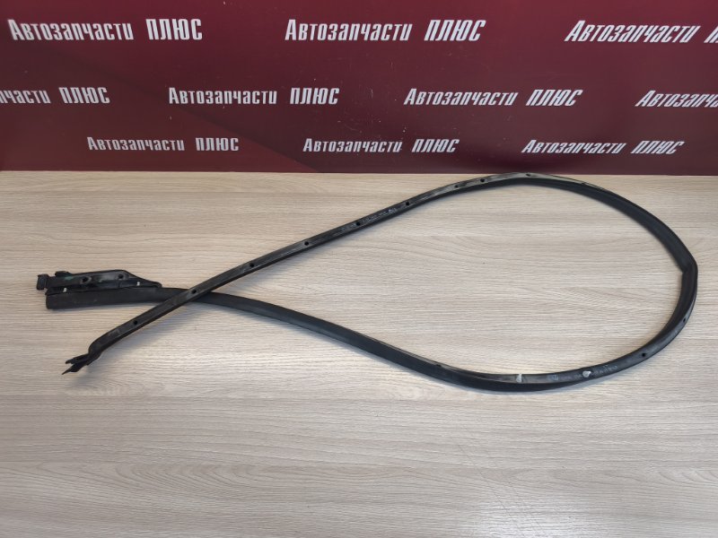 Уплотнитель двери