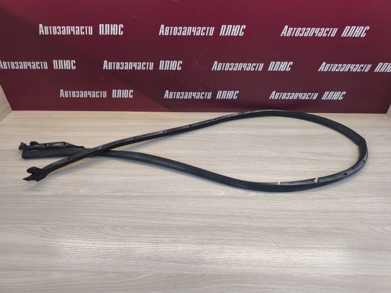 Уплотнитель двери