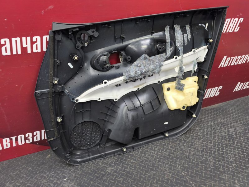 Обшивка боковой двери