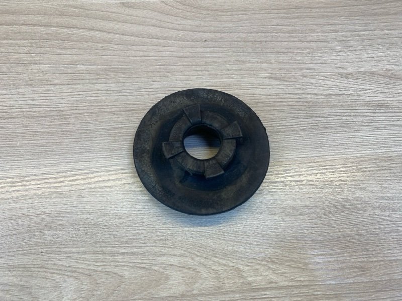 Верхняя опора    пружины