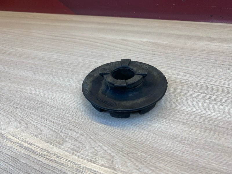 Верхняя опора    пружины