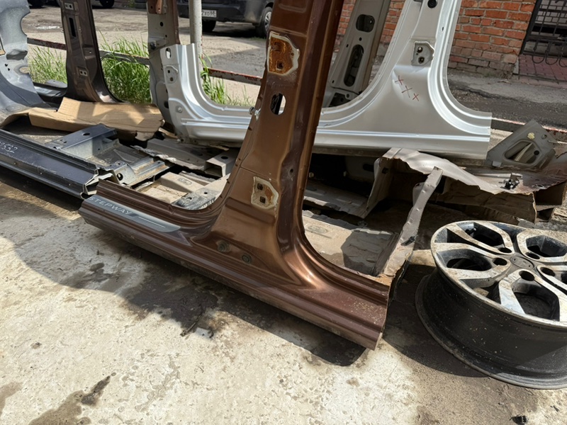 средняя стойка