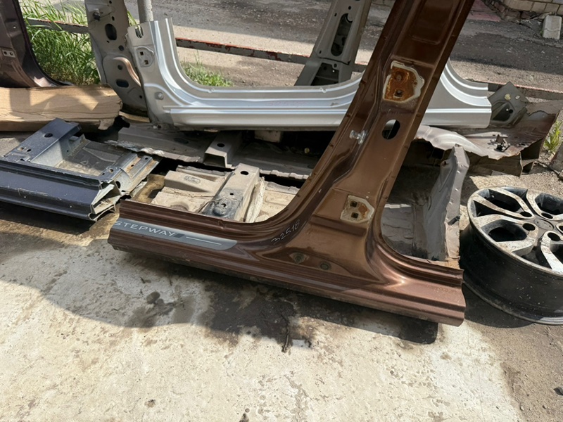 средняя стойка