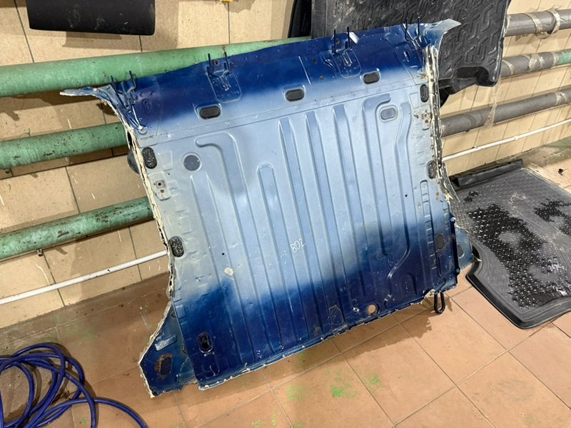 Задняя панель