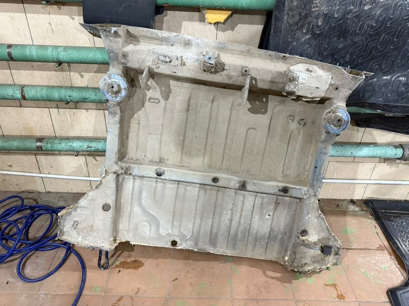 Задняя панель