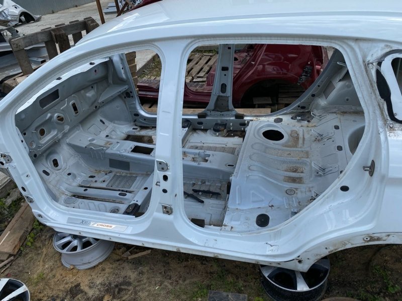 Боковина кузова