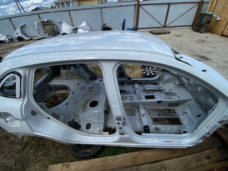 Боковина кузова