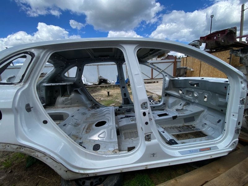 Боковина кузова