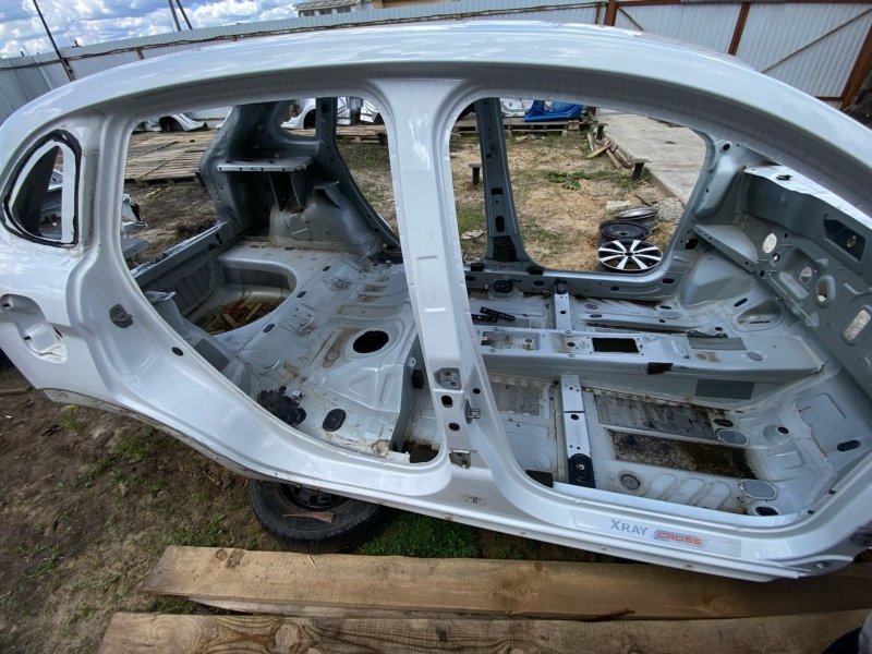 Боковина кузова