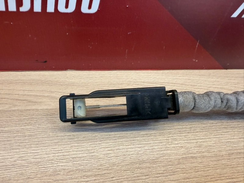 Трос замка двери