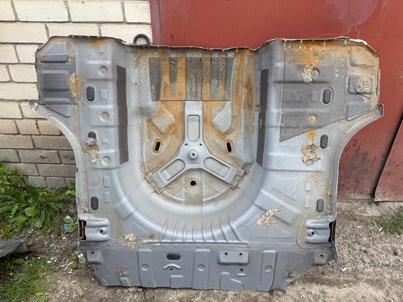 Задняя панель