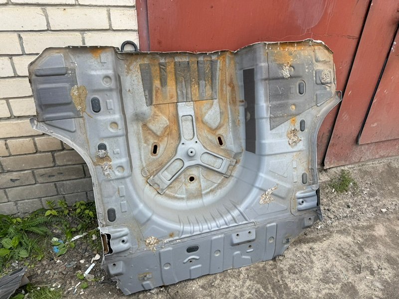 Задняя панель