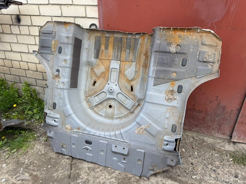 Задняя панель