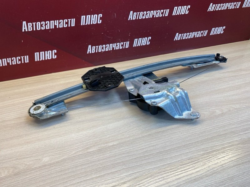 Стеклоподъемник    двери