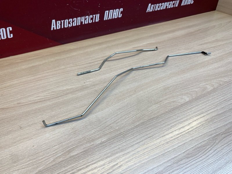 Тяга замка двери