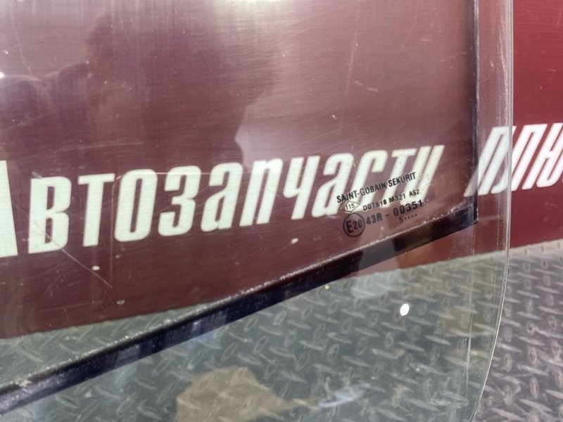 Стекло      двери